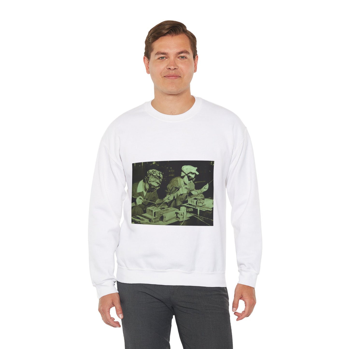 Lot 9431-2 (LC-USZ62-104148) (21292745594) White Heavy Blend Adult Crew Neck SweatShirt