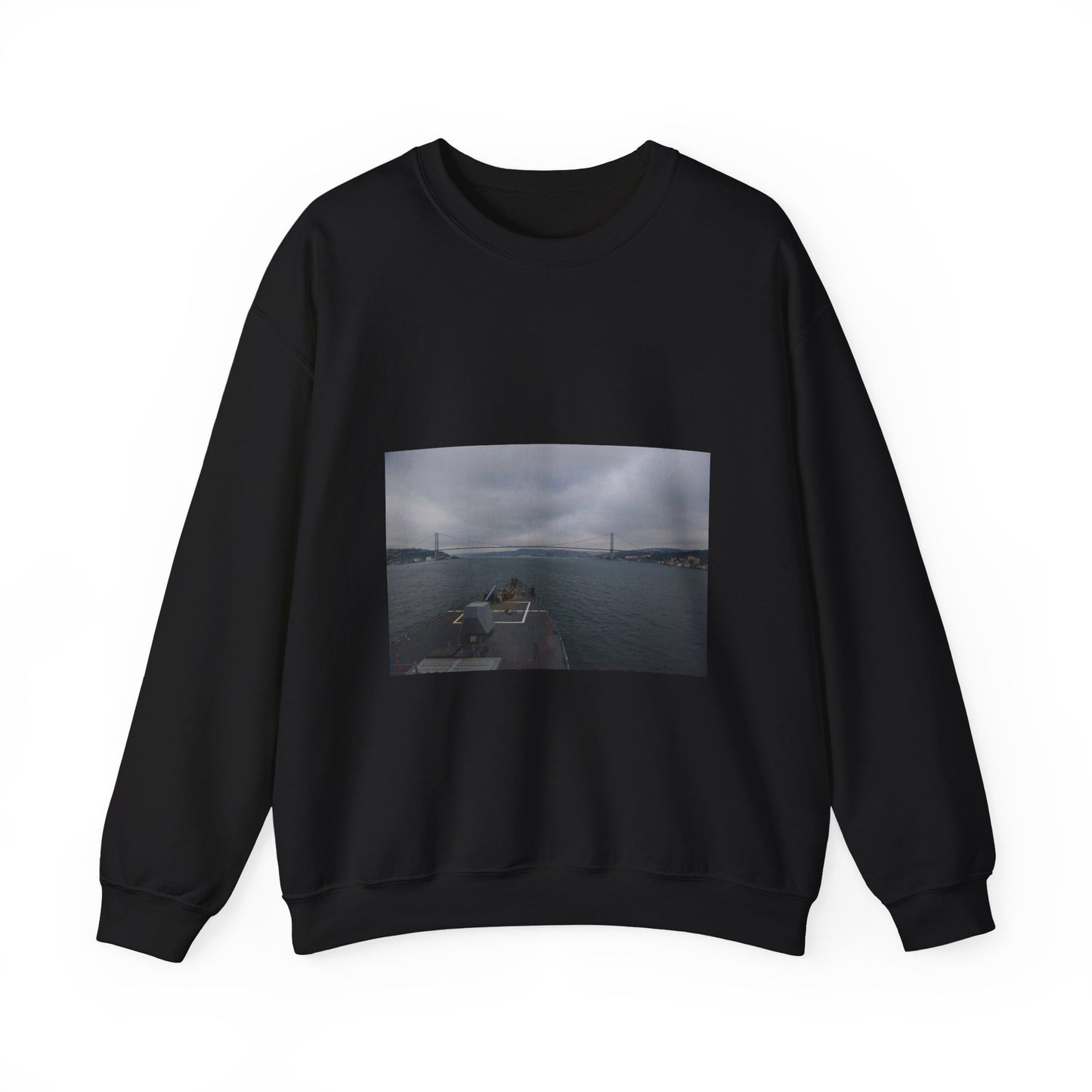 The guided missile destroyer USS Truxtun (DDG 103) Black Heavy Blend Adult Crew Neck SweatShirt