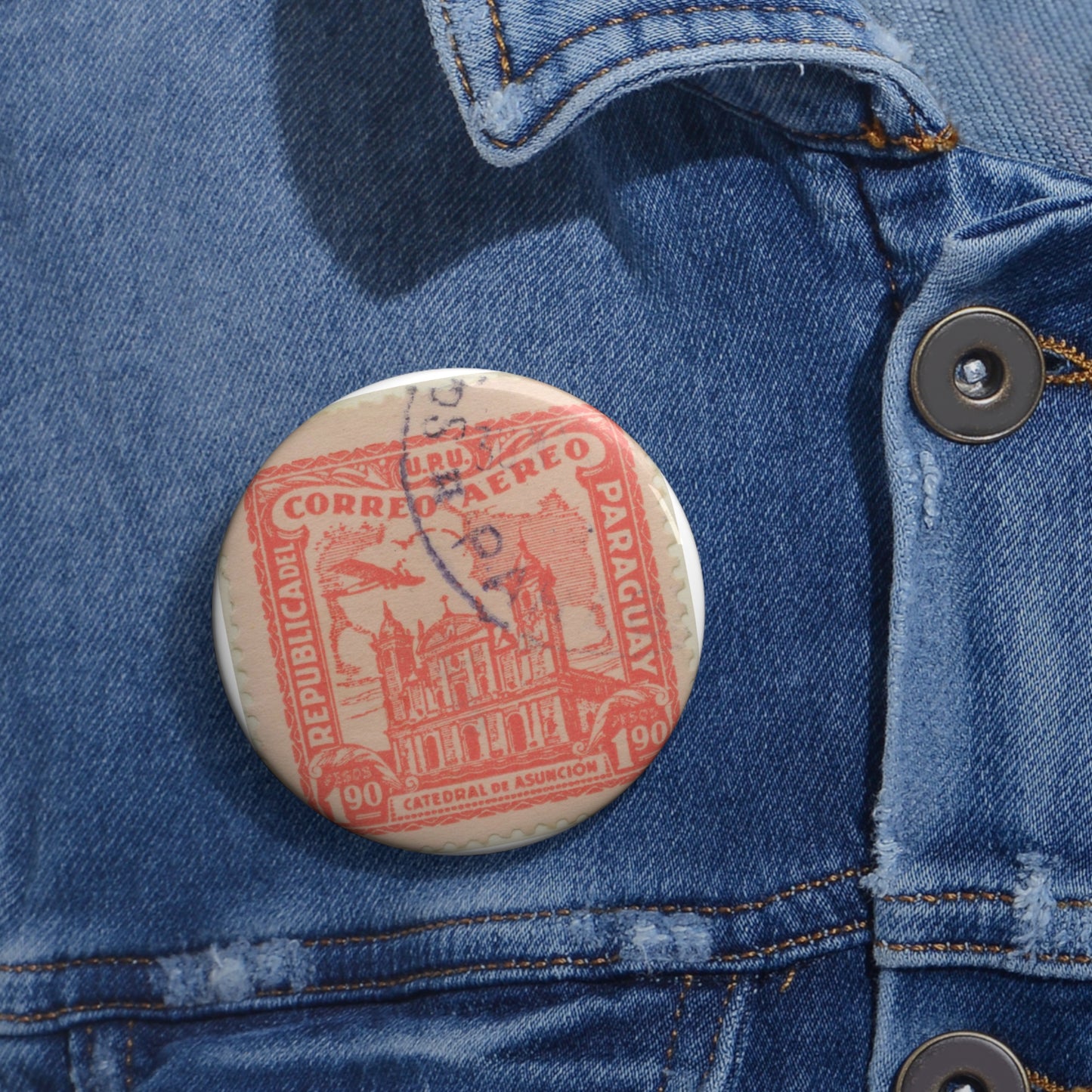 Frimärke ur Gösta Bodmans filatelistiska motivsamling, påbörjad 1950.Frimärke från Papaguay, 1930. Motiv av katedralen Asinción. Pin Buttons with Crisp Design