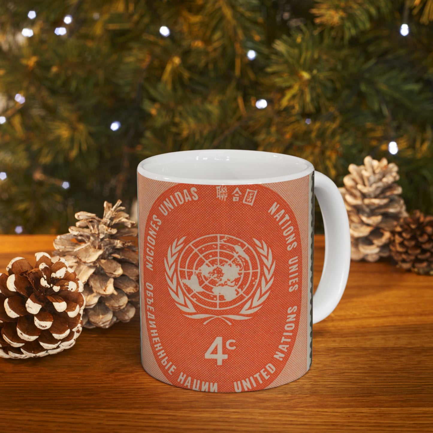 Frimärke ur Gösta Bodmans filatelistiska motivsamling, påbörjad 1950.Frimärke från Nations Unies 1958. Motiv av F. N.- märket. Beautiful Novelty Ceramic Coffee Mug 11oz