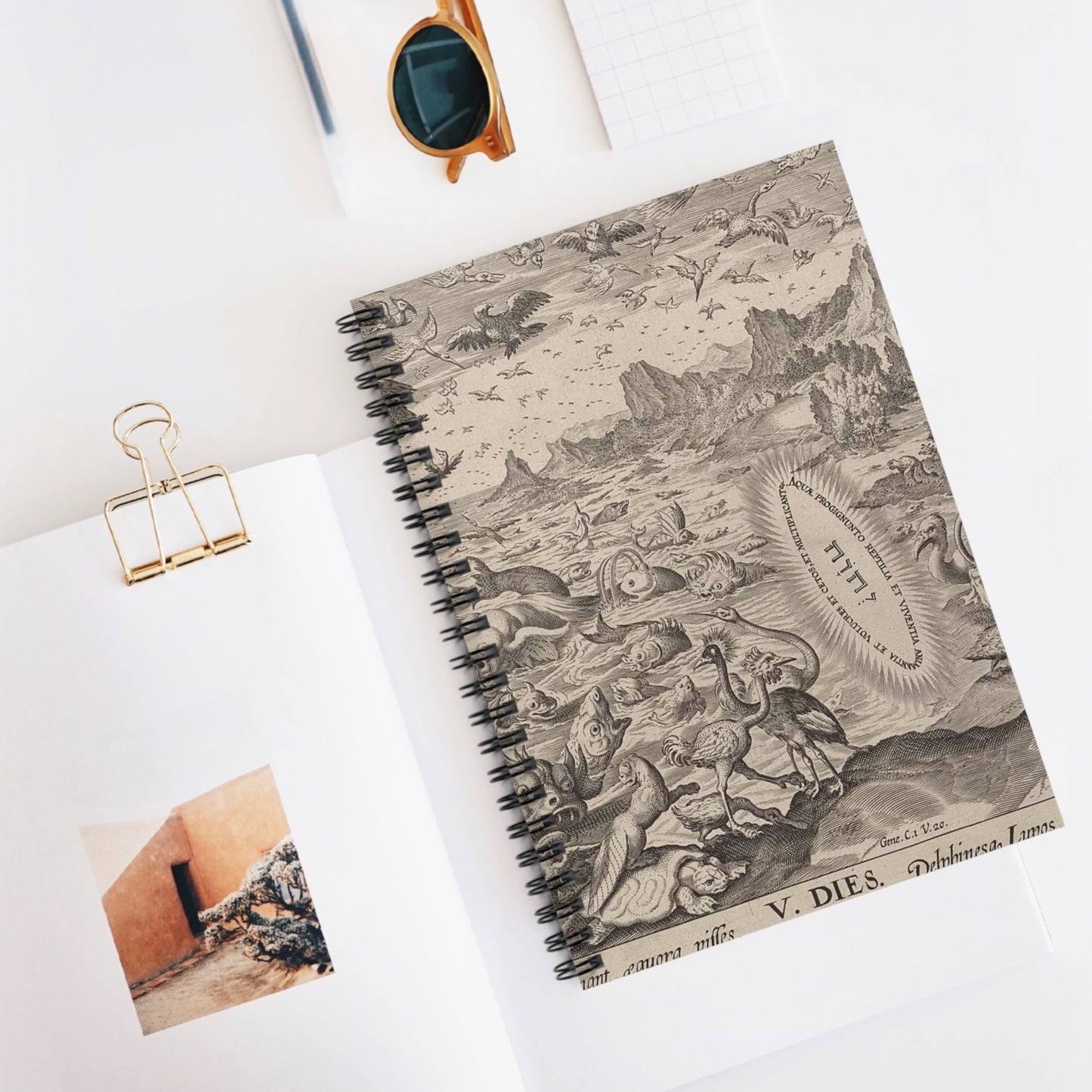 Schepping van de vogels en de zeedieren Spiral Bound Ruled Notebook with Printed Cover