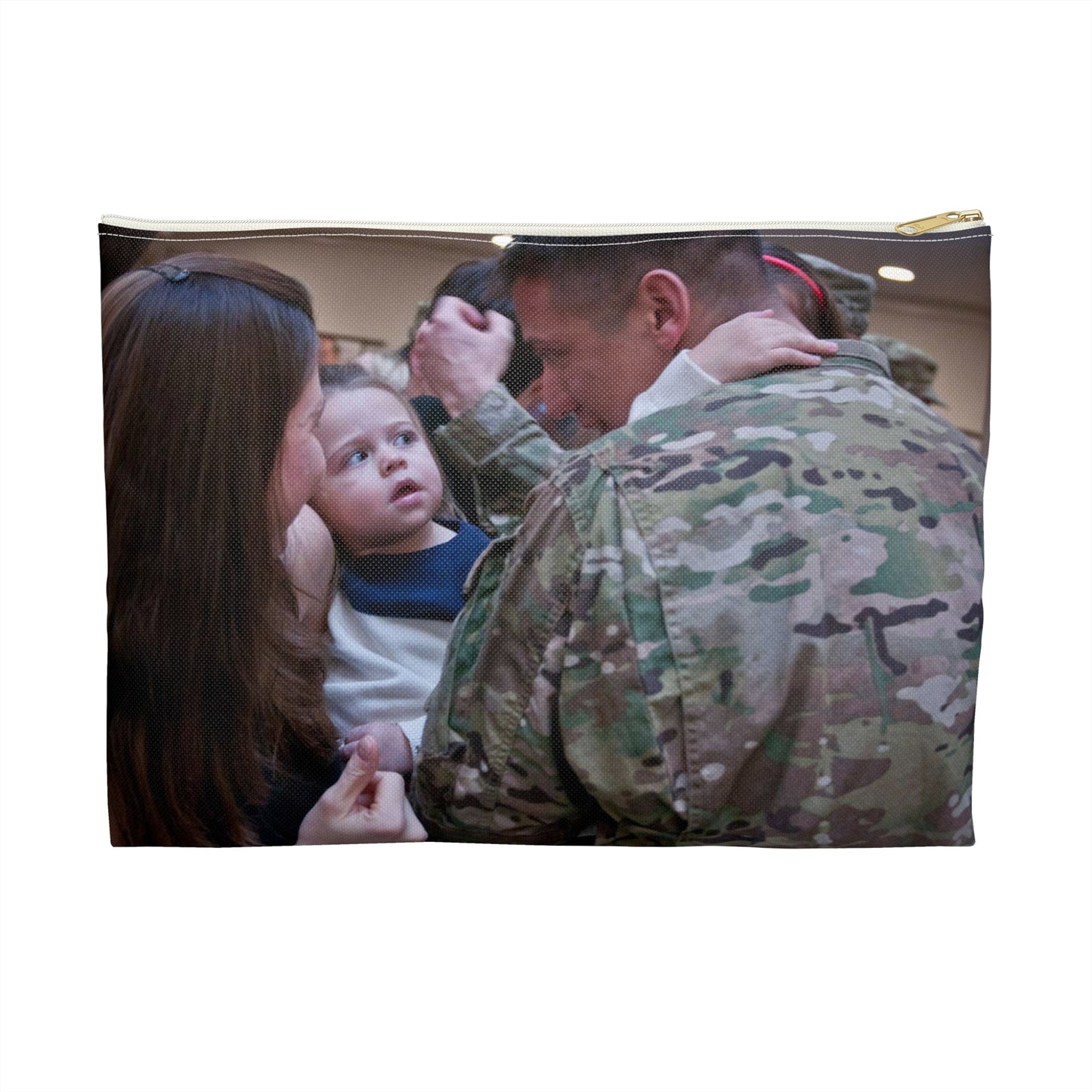 Charlotte Settles gazes at her dad, 1st Lt. James Settles, Large Organizer Pouch with Black Zipper