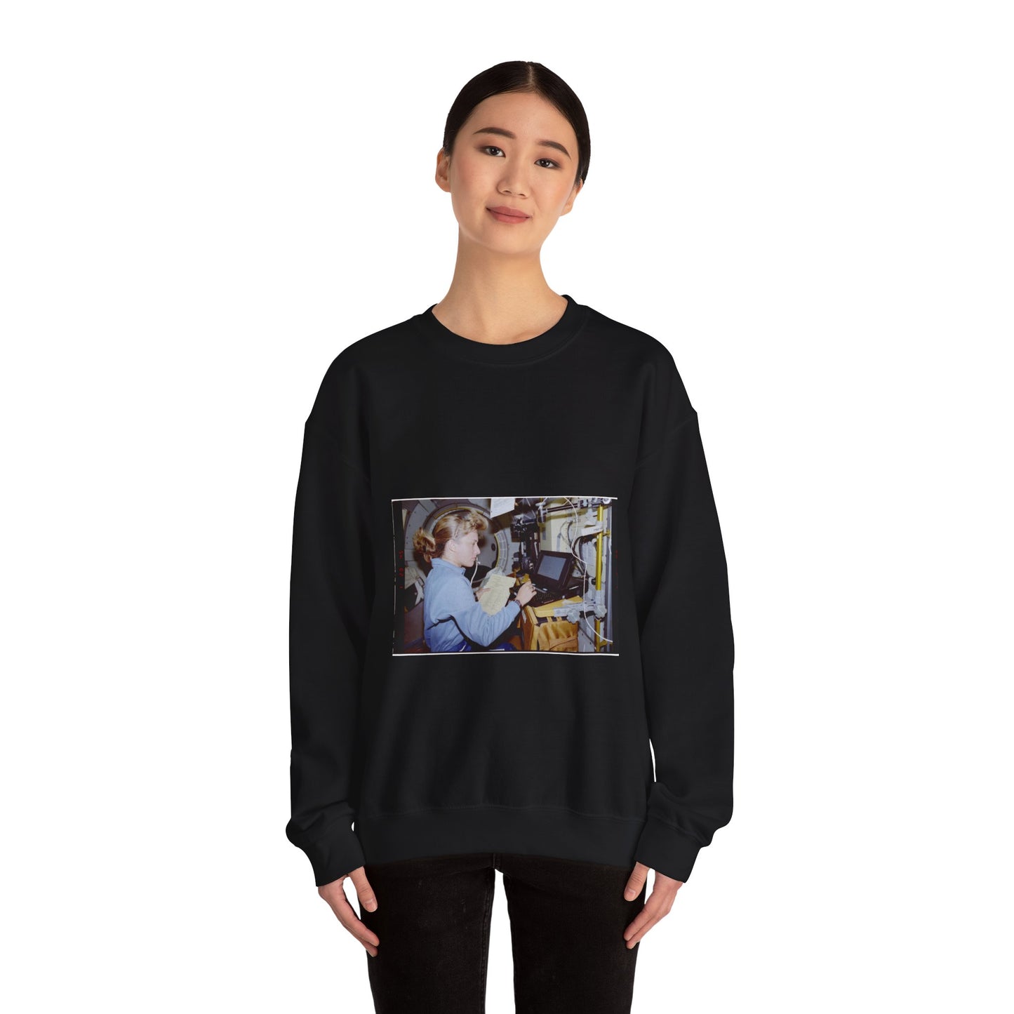 S47-238-020 - STS-047 - Public domain NASA photogrpaph Black Heavy Blend Adult Crew Neck SweatShirt
