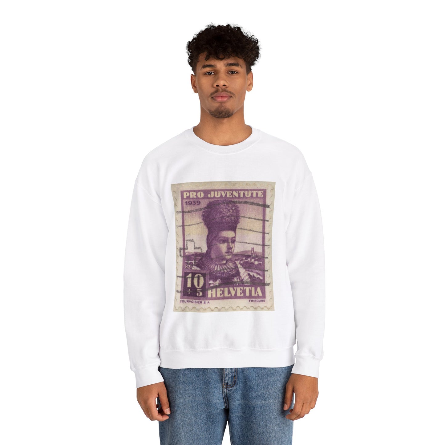 Frimärke ur Gösta Bodmans filatelistiska motivsamling, påbörjad 1950.Frimärke från Schweiz, 1939. Motiv av kvinnodräkt, Freiburg. White Heavy Blend Adult Crew Neck SweatShirt