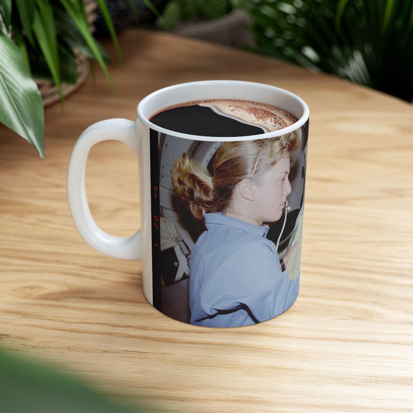 S47-238-020 - STS-047 - Public domain NASA photogrpaph Beautiful Novelty Ceramic Coffee Mug 11oz