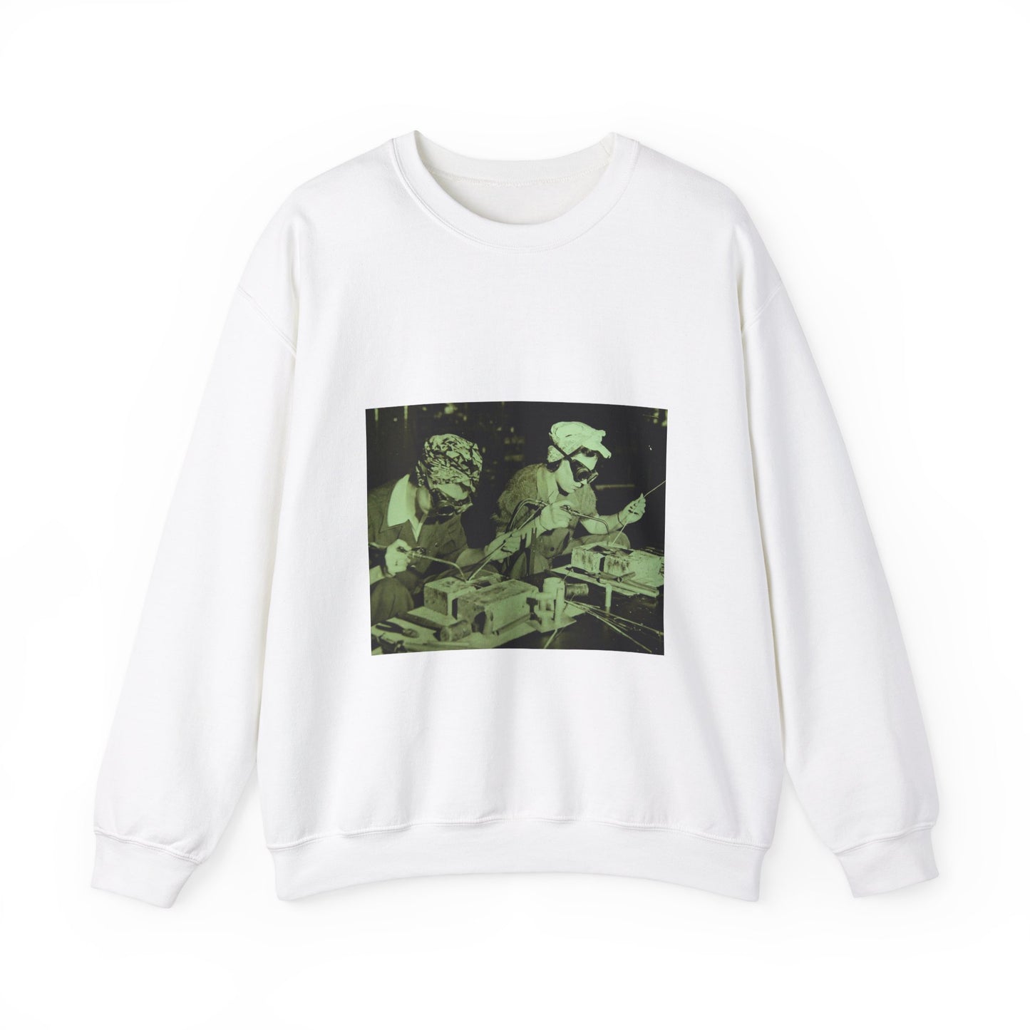 Lot 9431-2 (LC-USZ62-104148) (21292745594) White Heavy Blend Adult Crew Neck SweatShirt
