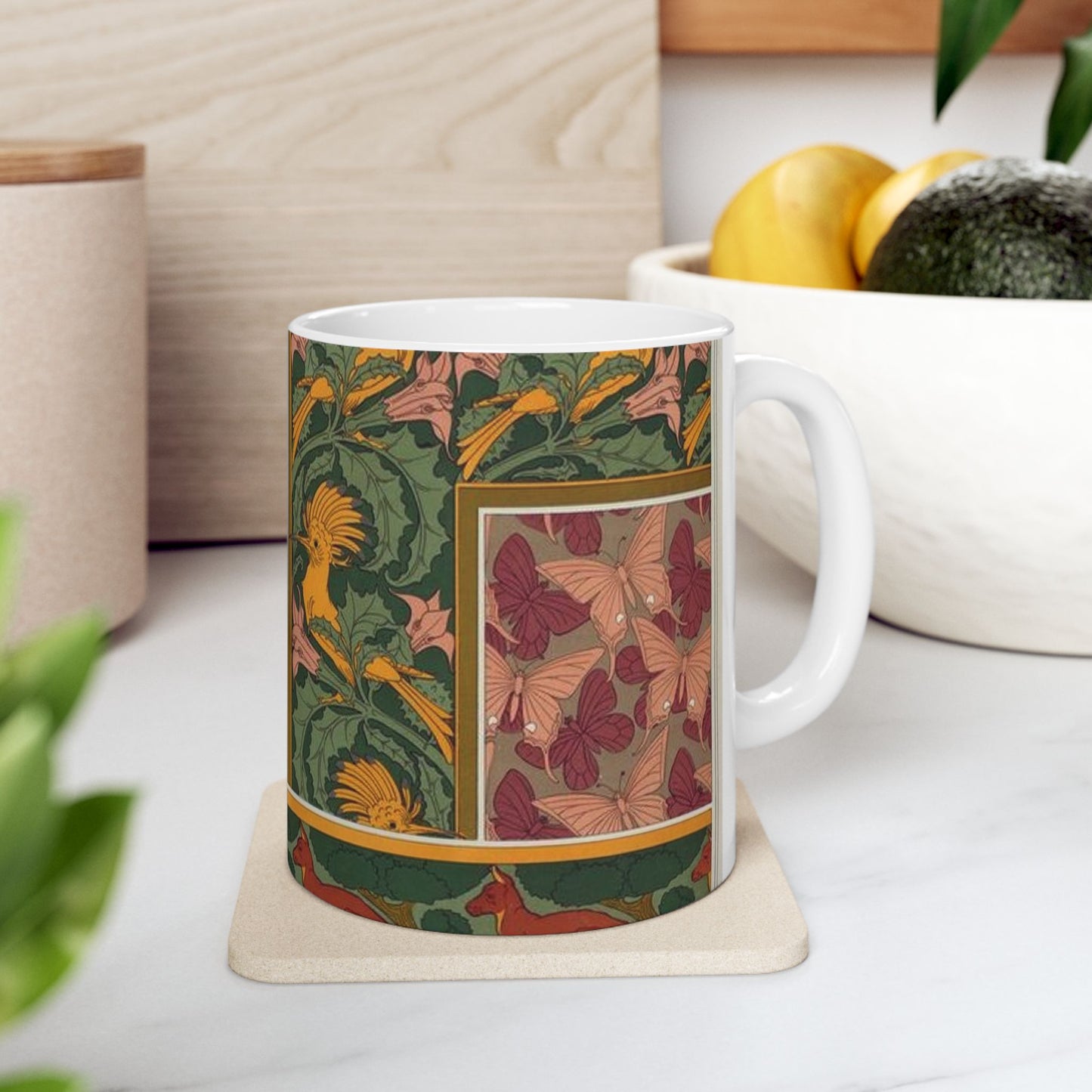 Huppes et stramoine, bordure. Papillons, étoffe de soie. Kangourou et arbres, bordure. Beautiful Novelty Ceramic Coffee Mug 11oz