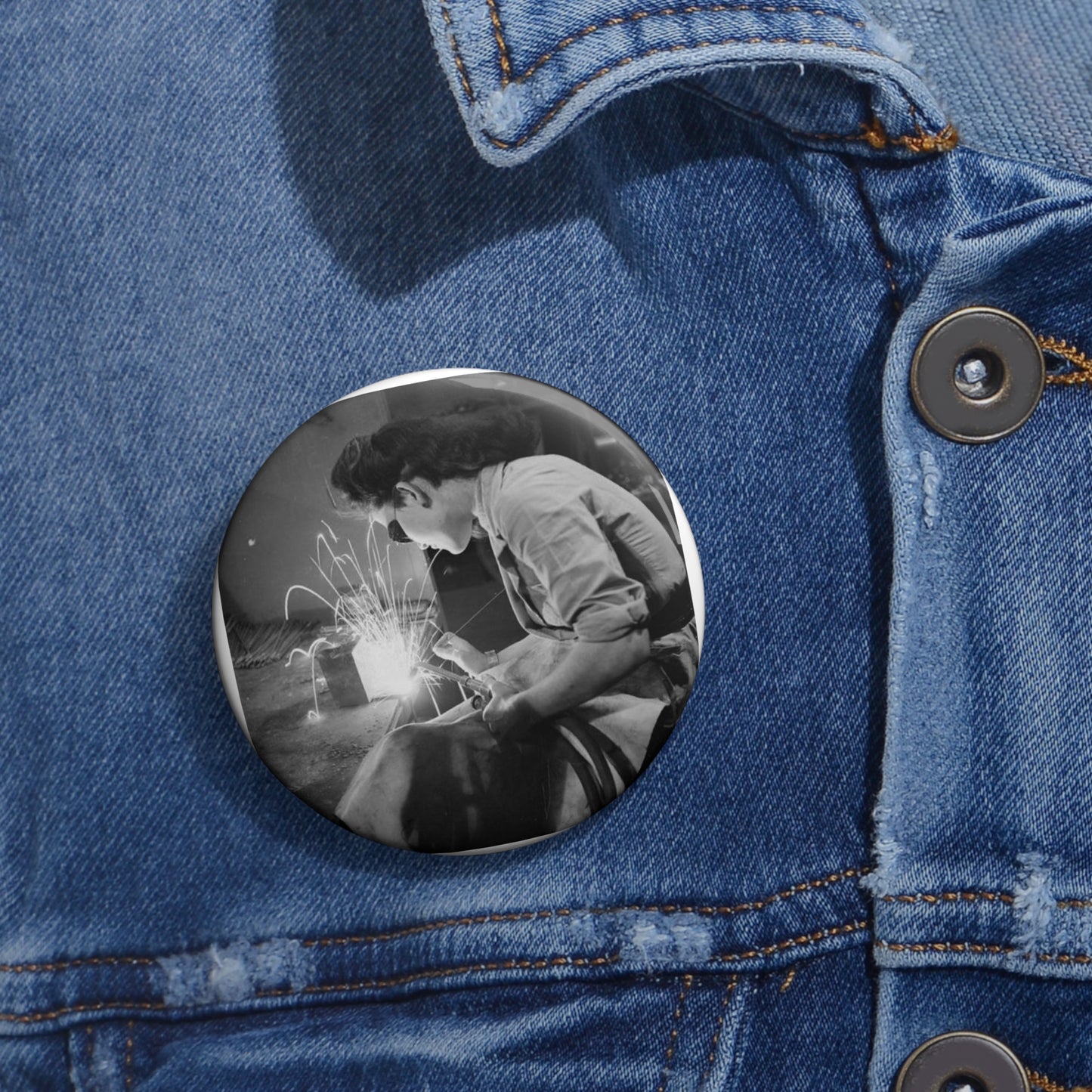 Electrical Engineering Works Goes To War, England, 1942 D11872 Pin Buttons with Crisp Design