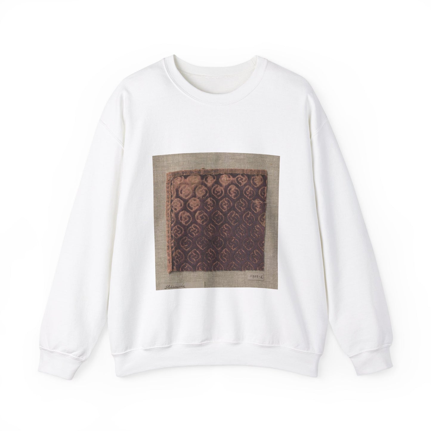Fragment ciseléfluweel in paars met doorlopend patroon van ruiten gevuld met S-vormige voluut White Heavy Blend Adult Crew Neck SweatShirt