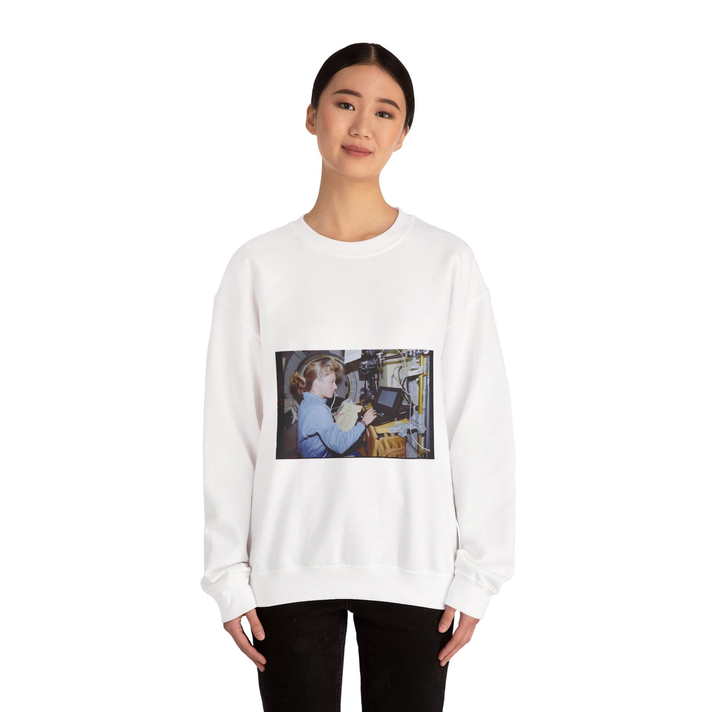 S47-238-020 - STS-047 - Public domain NASA photogrpaph White Heavy Blend Adult Crew Neck SweatShirt
