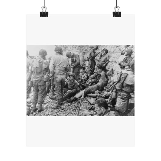 Photograph of a Large Group of American Assault Troops High Quality Matte Wall Art Poster for Home, Office, Classroom