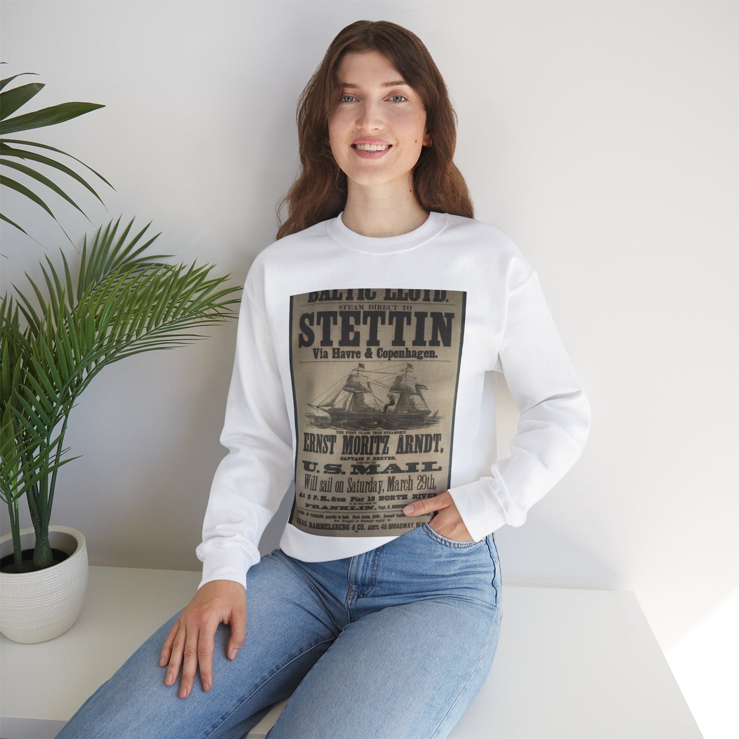 Baltischer Lloyd - dampfschifssabrt nach Stettin via Havre & Copenhagen White Heavy Blend Adult Crew Neck SweatShirt