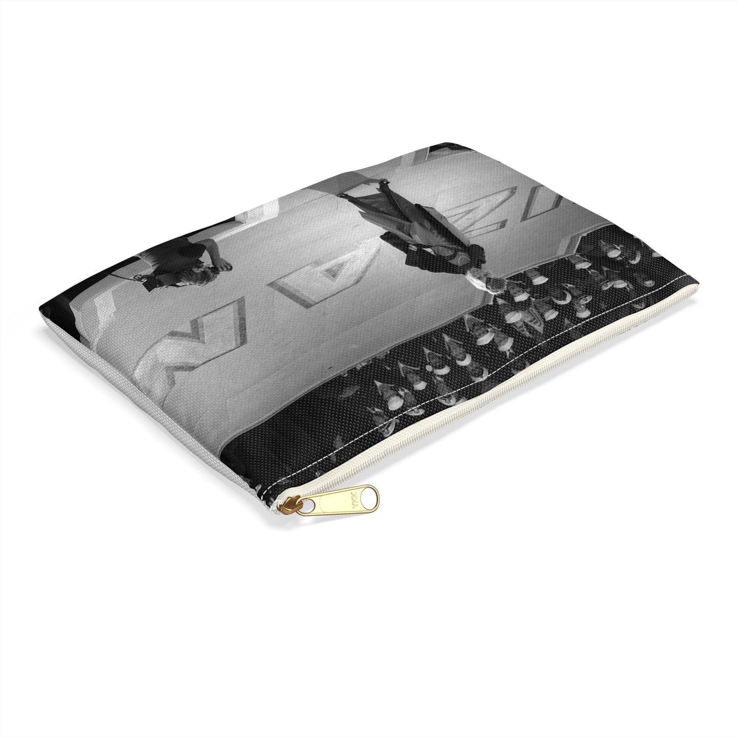 Suzanne Somers performs for the crew of the aircraft carrier USS RANGER (CV-61) Large Organizer Pouch with Black Zipper