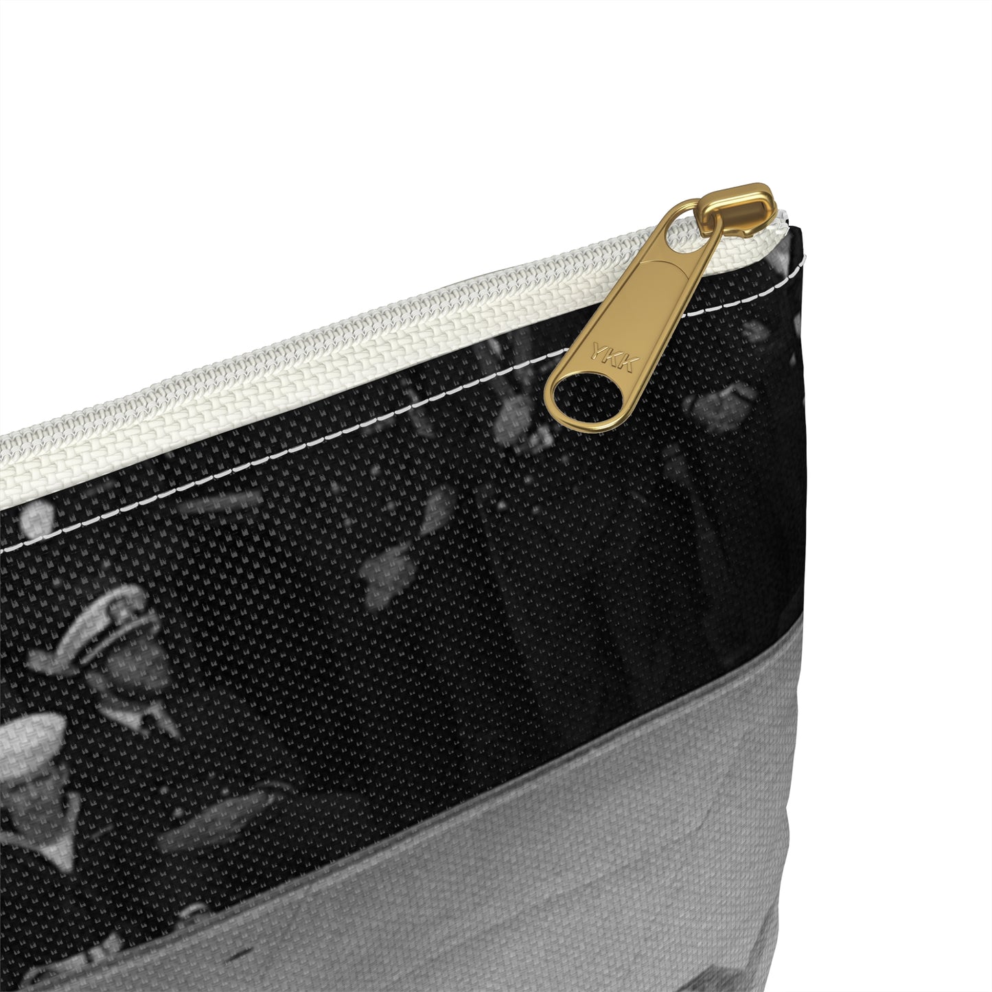Suzanne Somers performs for the crew of the aircraft carrier USS RANGER (CV-61) Large Organizer Pouch with Black Zipper