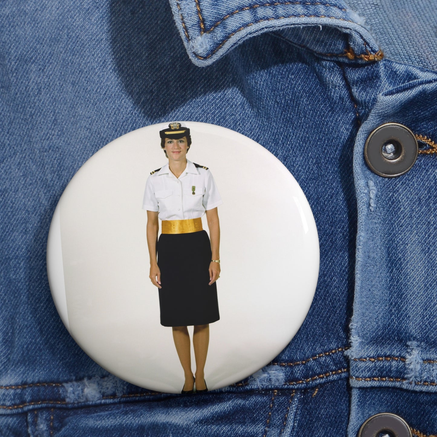 Uniform: Tropical dinner dress blue, female Navy officers Pin Buttons with Crisp Design