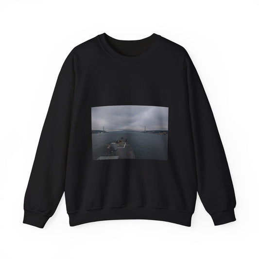The guided missile destroyer USS Truxtun (DDG 103) Black Heavy Blend Adult Crew Neck SweatShirt