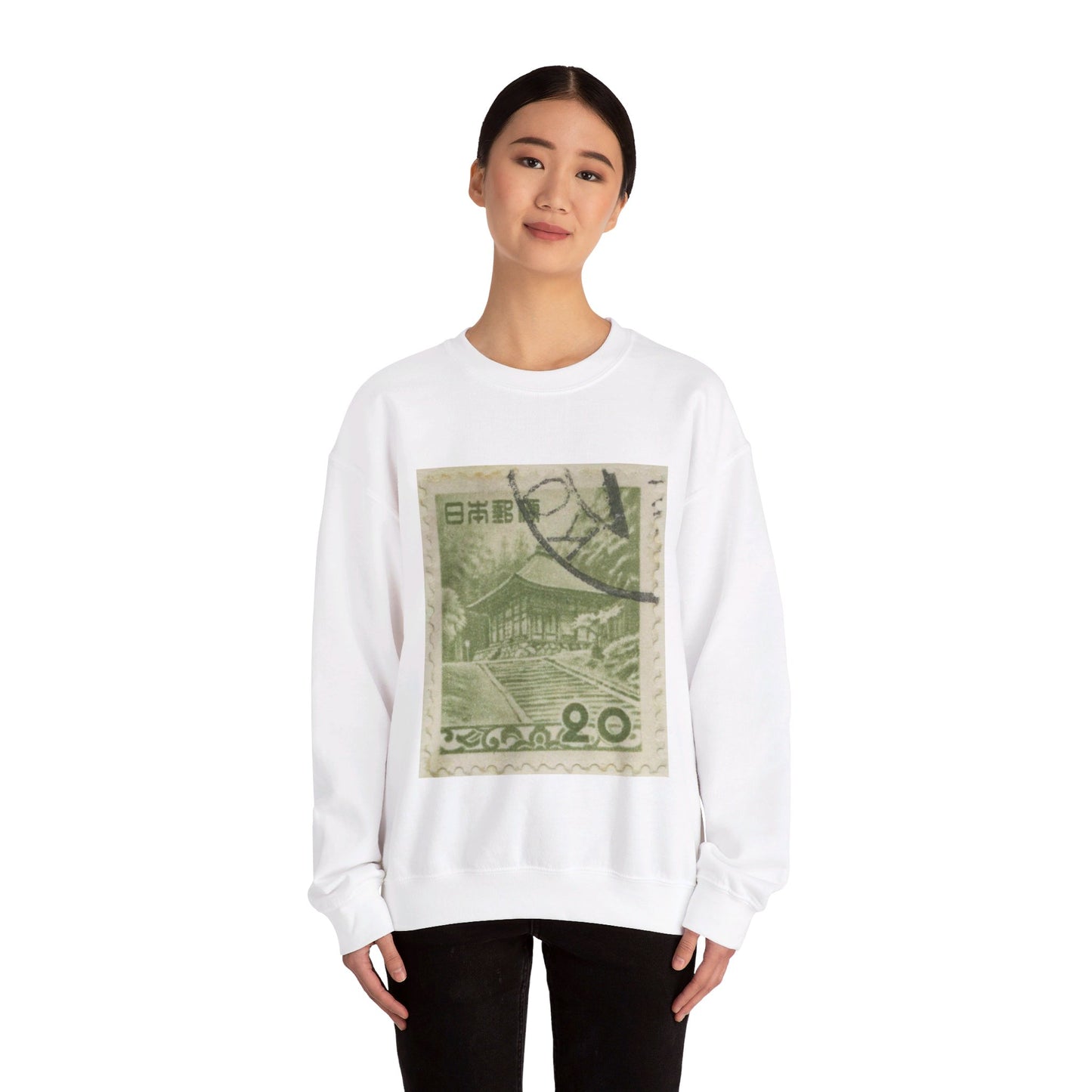 Frimärke ur Gösta Bodmans filatelistiska motivsamling, påbörjad 1950.Frimärke från Japan, 1953. Motiv av Guldtemplet Chysongi vid Hiraizumi. White Heavy Blend Adult Crew Neck SweatShirt