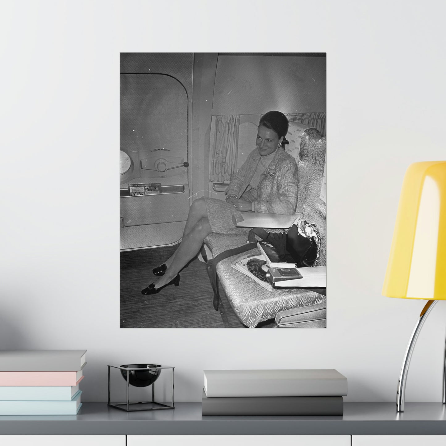 Vertrek prinses Irene van Schiphol. De prinses in het High Quality Matte Wall Art Poster for Home, Office, Classroom