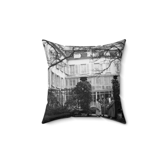 [Reid Hall-Paris Resident Club for American Women Students] Decorative Accent Square Pillow