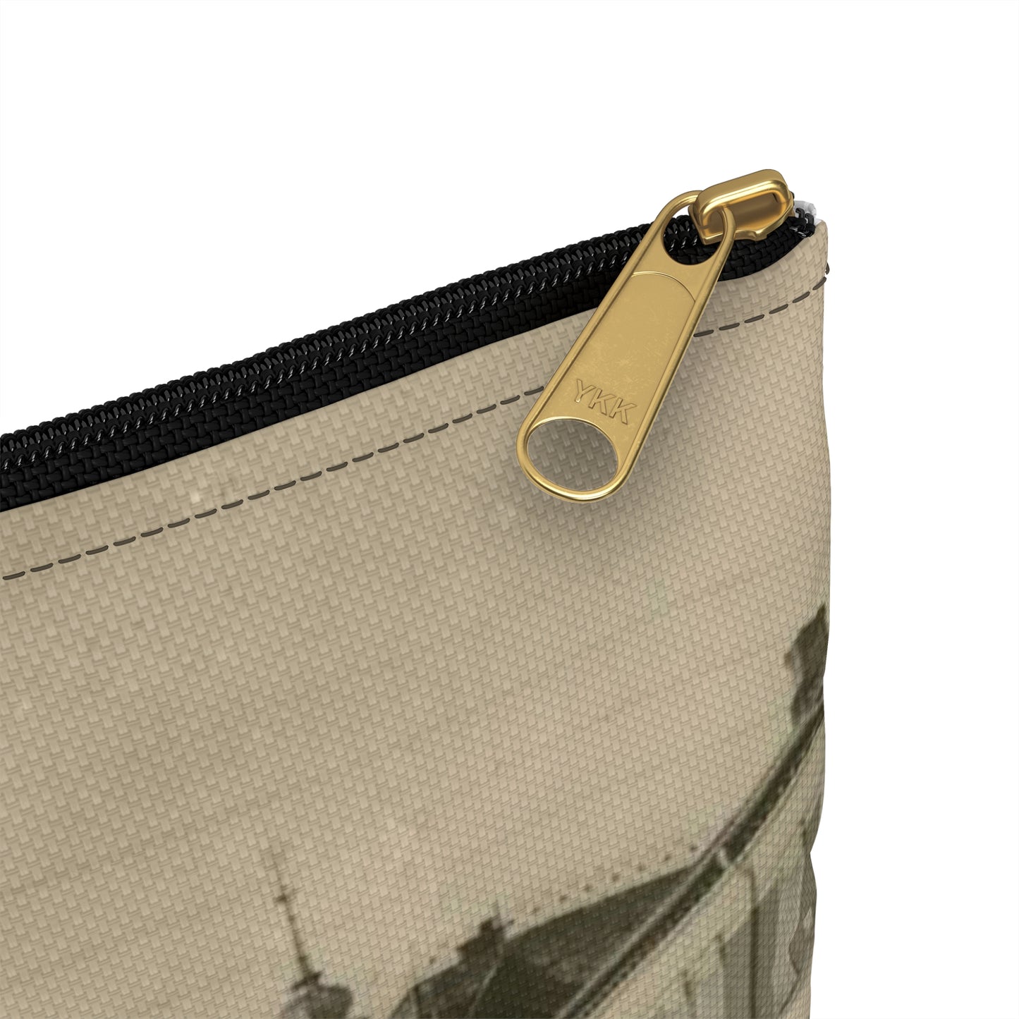 Kirkegata i Hammerfest før ødeleggelsene under andre verdenskrig. Blikket er rettet oppover bakken, mot kirka. En person kryssen veien. Large Organizer Pouch with Black Zipper