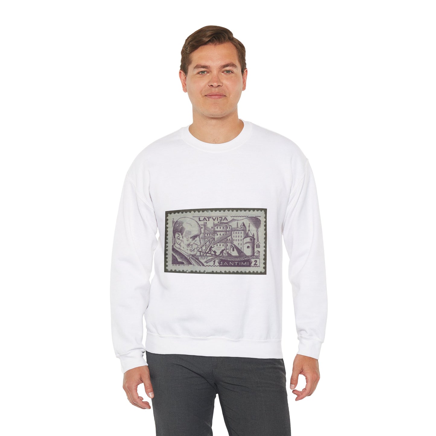 Frimärke ur Gösta Bodmans filatelistiska motivsamling, påbörjad 1950.Frimärke från Lettland, 1930. Motiv av byggnadsarbetare för ett monument över författare Rainis. White Heavy Blend Adult Crew Neck SweatShirt