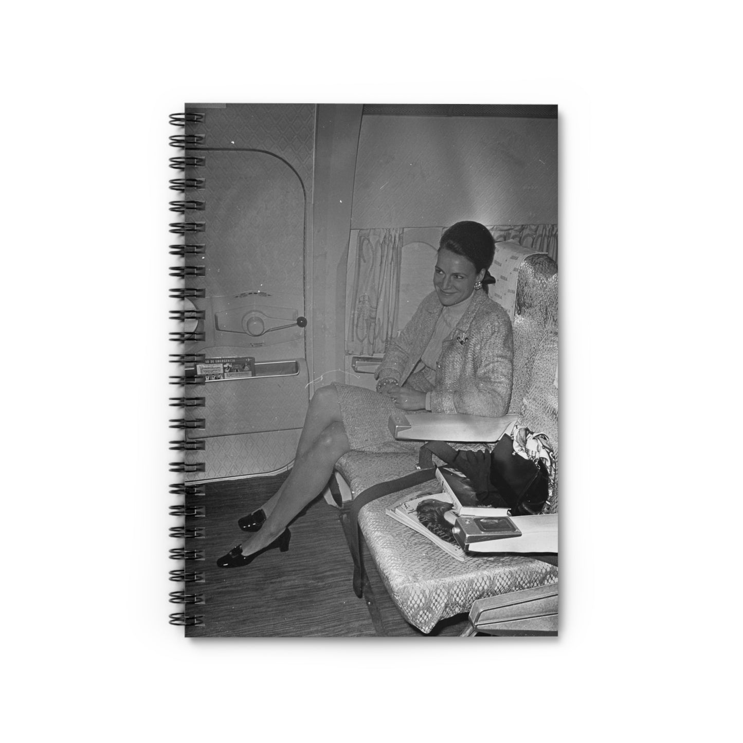 Vertrek prinses Irene van Schiphol. De prinses in het Spiral Bound Ruled Notebook with Printed Cover