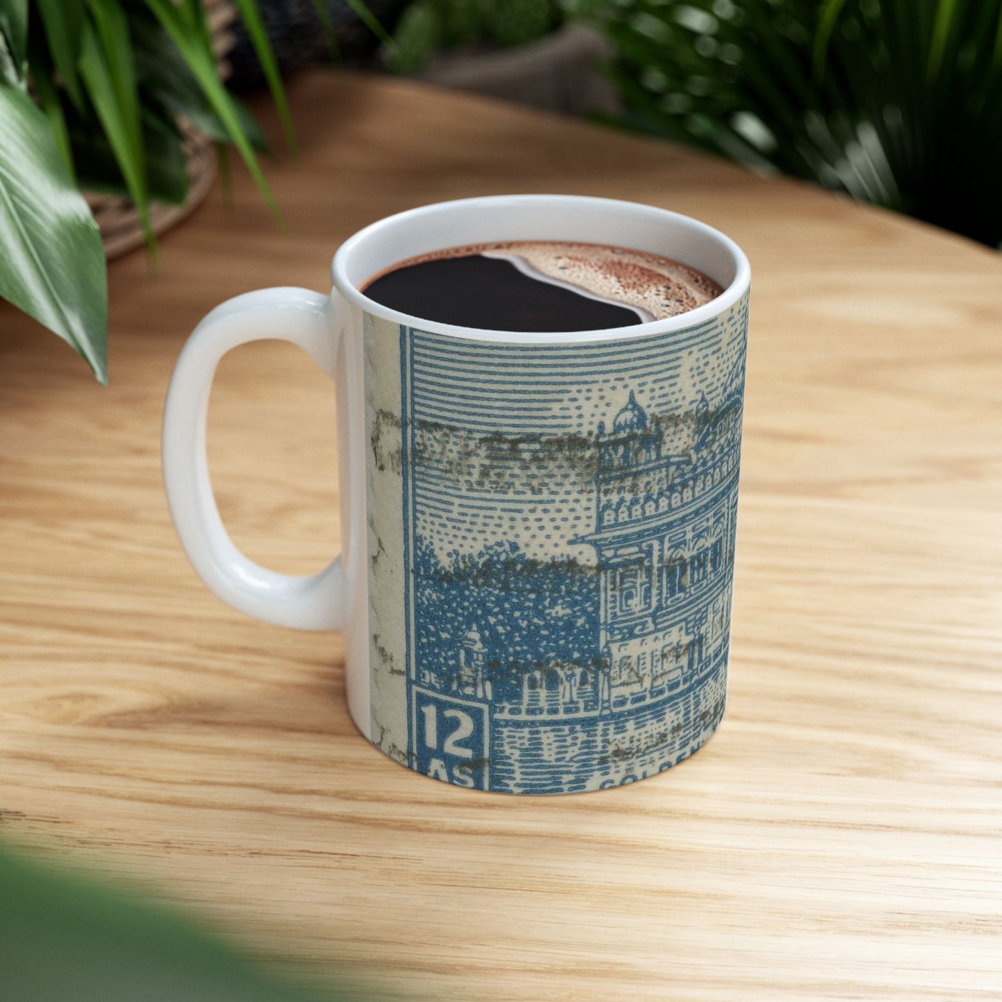 Frimärke ur Gösta Bodmans filatelistiska motivsamling, påbörjad 1950.Frimärke från Indien, 1949. Motiv av Det Gyllene Templet i Amritsar. Beautiful Novelty Ceramic Coffee Mug 11oz