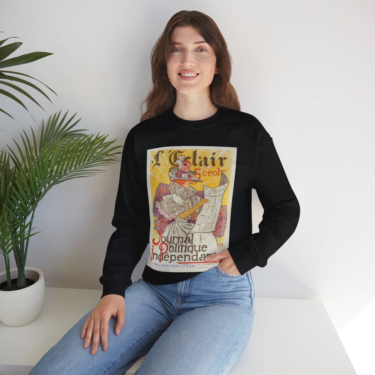 Affiche pour le journal "l'Éclair". Black Heavy Blend Adult Crew Neck SweatShirt