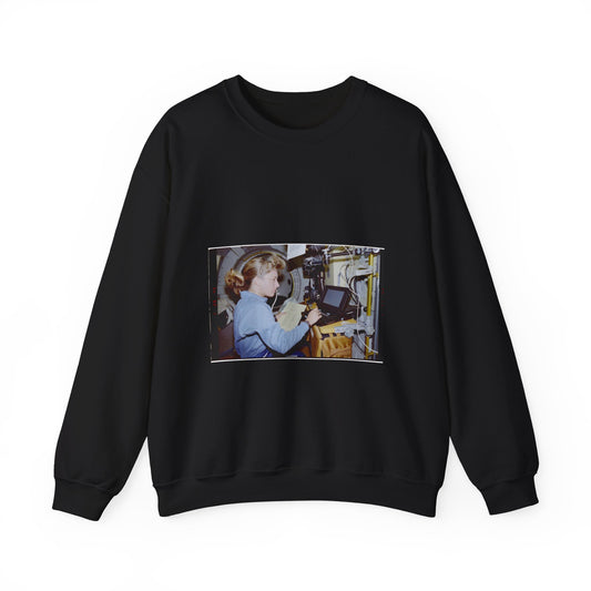 S47-238-020 - STS-047 - Public domain NASA photogrpaph Black Heavy Blend Adult Crew Neck SweatShirt